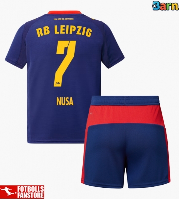 RB Leipzig Antonio Nusa #7 Bortatröja Barn 2025-26 Kortärmad (+ Korta byxor)
